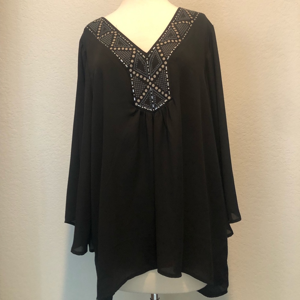 HALO Women’s 1X batwing Top